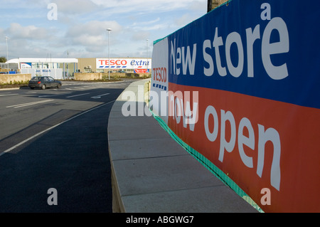 Un albergo di nuova apertura a tesco extra store in Bradford Foto Stock