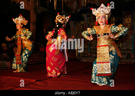 Lakhon Balinese ballerini, Ubud, Bali, Indonesia Foto Stock