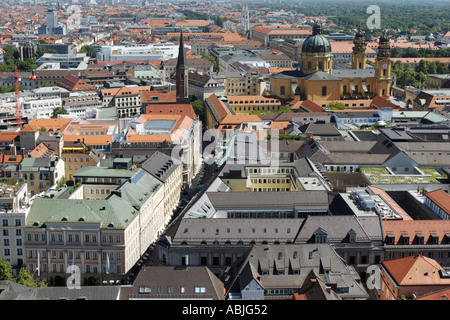 Vista in elevazione sopra la città vecchia. Monaco di Baviera, Germania. Foto Stock