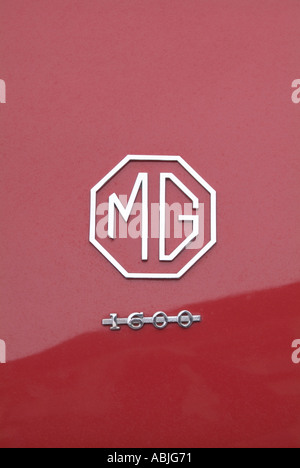 Mga Mg morris garage emblema logo rosso di badge Foto Stock