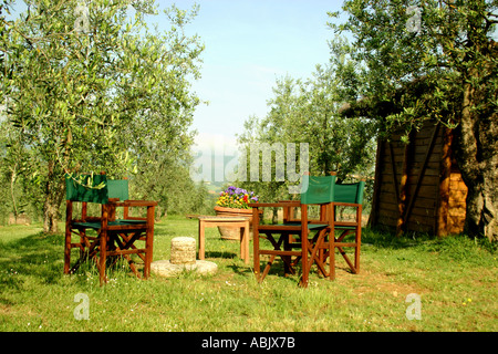 Luogo tranquillo in cui rilassarsi recreation area in Oliveto Toscana Italia Foto Stock