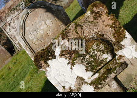 Logie vecchio cimitero di Kirk Foto Stock