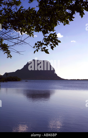 Le Morne montagna nel tardo pomeriggio - Maurizio Foto Stock