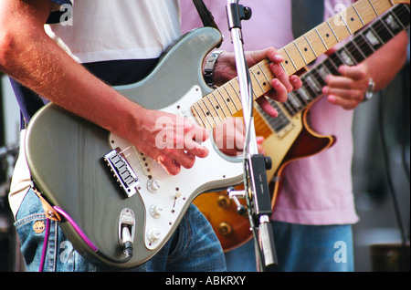 Lettore di chitarra presso il Regent Street Festival Foto Stock