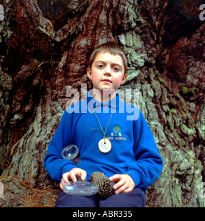 Il campo di studio gruppo presso Gelli Aur Country Park Llandeilo Carmarthenshire Wales UK KATHY DEWITT Foto Stock