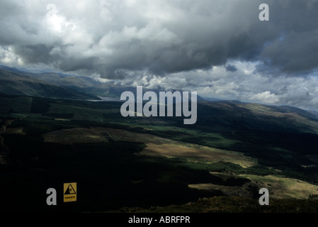 Sgurr-Finnisg-aig lookout, Aonach Mor, Ben Nevis range, Grampian Highland, Northwest Highlands, Scotland, Regno Unito Foto Stock