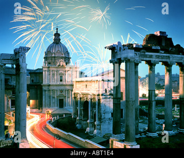 IT - ROMA: Forum Romanum di notte Foto Stock