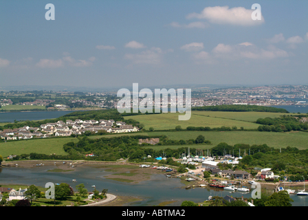 Vista verso Saltash Royal Albert Bridge e la Plymouth dal di sopra Torpoint Cornwall Inghilterra Regno Unito Regno Unito Foto Stock