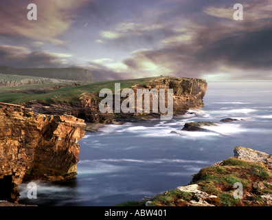 GB - ORKNEY: costa al Yesnaby sulla terraferma Foto Stock