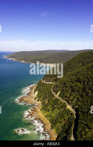 Great Ocean Road vicino a Lorne Victoria Australia antenna Foto Stock