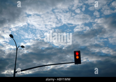 Rosso semaforo a Varsavia, Polonia Foto Stock