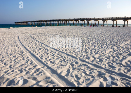 Peir presso la spiaggia di Pensacola Florida USA alla fine della giornata Foto Stock