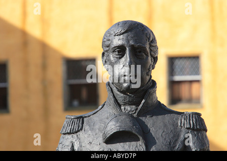 Busto di Thomas Cochrane, decimo conte di Dundonald, ammiraglio della flotta a Culross, Fife Foto Stock