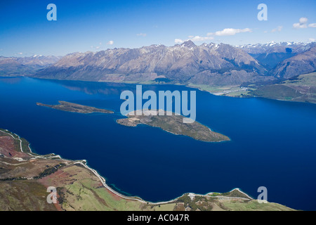 Isola di maiale a sinistra e Pigeon Island a destra sul lago Wakatipu vicino a Glenorchy Isola del Sud della Nuova Zelanda antenna Foto Stock