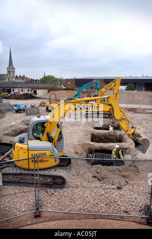 GROUNDWORKS AL KINGSHOLM IN PREPARAZIONE PER LA COSTRUZIONE DI GLOUCESTER RUGBYS NEW SOUTH STAND Maggio 2007 Foto Stock