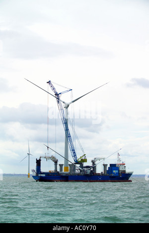 Uno dei 90kw generatori di turbine eoliche a Kentish Flats per centrali eoliche whitstable kent Foto Stock