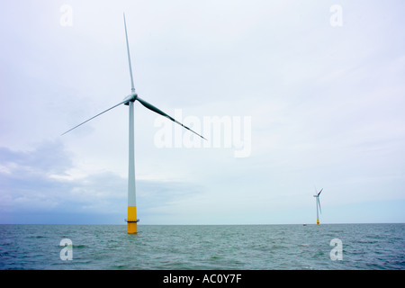 Uno dei 90kw generatori di turbine eoliche a Kentish Flats per centrali eoliche whitstable kent Foto Stock