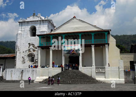 Cattedrale di Santiago de Atitlan, lago Atitlan, Guatemala, America Centrale Foto Stock