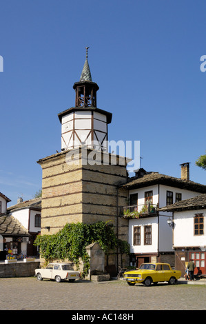 Torre dell'orologio di Kapitan Dyado Nikola square Tryavna Bulgaria Est Europa Foto Stock