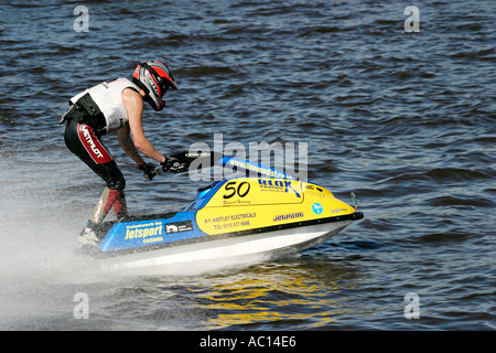 Jet Ski Racing. Presa sul Fiume Tees Barrage in Stockton Inghilterra durante un jet ski racing championship il Foto Stock