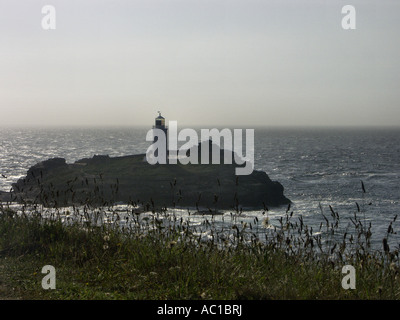 Godrevy lighthouse, North West Cornwall su una calda sera di luglio. Foto Stock