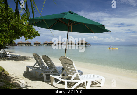 Tropical beach resort in Polinesia francese Foto Stock
