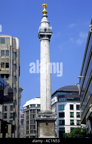 Il monumento al Grande Incendio di Londra che è accaduto nel 1666. Foto Stock