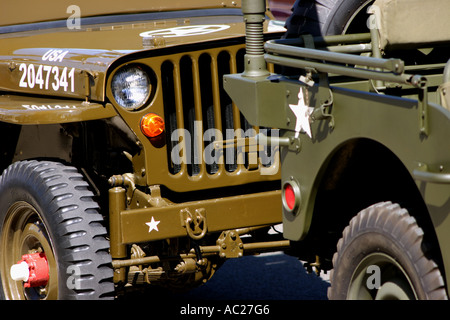Due ripristinato esercito americano JEEP BAPDB ORIZZONTALE7695 Foto Stock