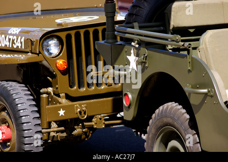 Due ripristinato esercito americano JEEP BAPDB ORIZZONTALE7697 Foto Stock