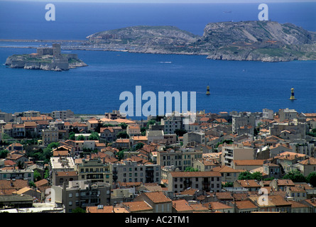 Château d'If e Frioul Arcipelago visto da Notre Dame de la Garde, Endoume District, Marsiglia, Francia. Foto Stock