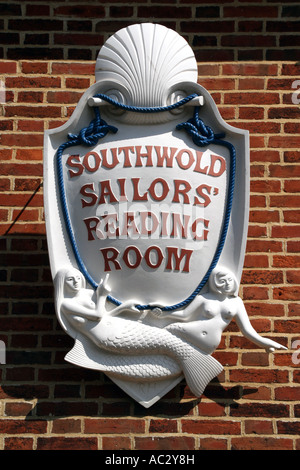 Segno sulla parete al di fuori dei marinai Sala Lettura a Southwold Suffolk East Anglia UK Foto Stock