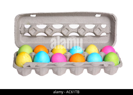 Scatola in cartone colorato e uova di pasqua Foto Stock
