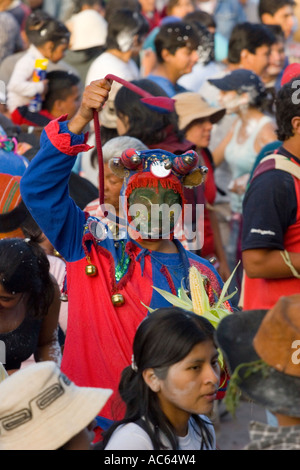 Una donna hitted con schiuma artificiale in faccia durante il Carnevale di  Humahuaca Jujuy Argentina Foto stock - Alamy