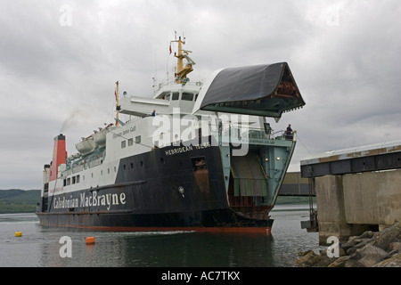 Arco di apertura porte Calmac ferry Port Ellen Isle of Islay Scozia UK Foto Stock