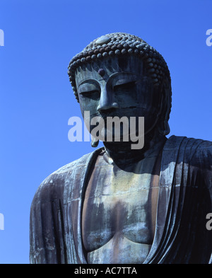 Grande Buddha, Daibutsu a Kamakura. Statua di bronzo di Buddha Amida 13,5 m di altezza. Foto Stock