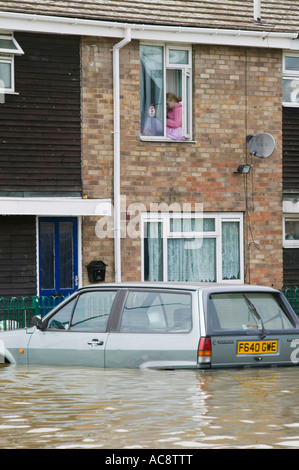 I residenti interessati dalla inedita Toll Bar inondazioni nei pressi di Doncaster, nello Yorkshire, Regno Unito Foto Stock