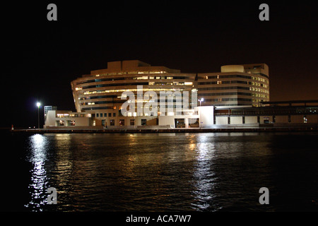 World Trade Center di notte a Barcellona Foto Stock