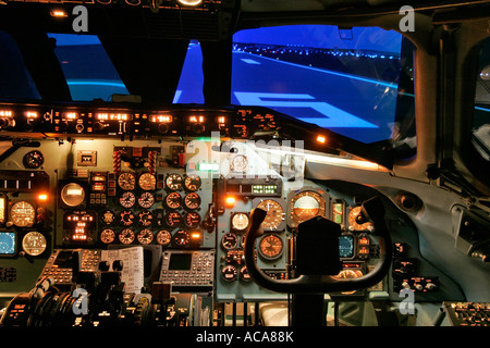 Simulatore di volo di un McDonnell Douglas MD 80, Zona Sim, Hattersheim, Hesse, Germania Foto Stock