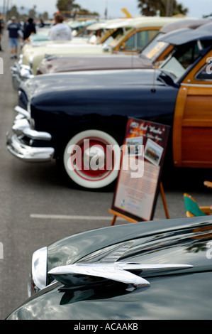 Woodies nella California del Sud, classic in pannelli di legno di grandi station wagon associate con il surf cultura degli anni cinquanta Foto Stock