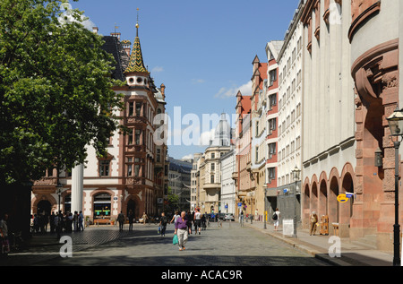 Nikolaik piazza della chiesa con la vecchia scuola di Nikolai e Ritter Street, Leipzig, in Sassonia, Germania Foto Stock