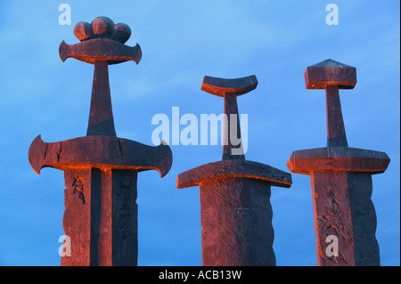 La Spada nella Roccia scultura accanto a Hafrsfjord, Stavanger, Rogaland, Norvegia Foto Stock