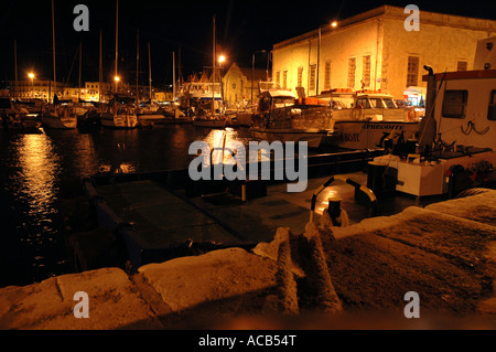 Marina a Chania (Hania) città sull isola di Creta, Grecia Foto Stock