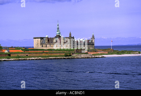 Slot Kronborg Elsinore Danimarca dal mare Foto Stock