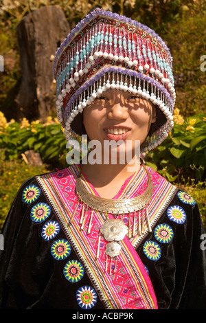 A nord della Thailandia - Chiang Mai, l'unità PHU Pong villaggio Meo, ragazza di Meo Hill Tribe Foto Stock