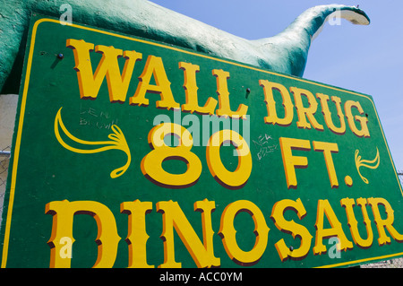 80-piede brontosaurus parete pubblicità farmaco in Sud Dakota. Foto Stock