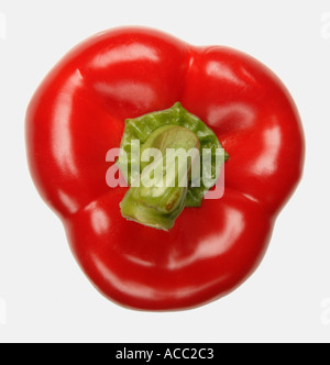 Fresche dolci pepe rosso su sfondo bianco Foto Stock