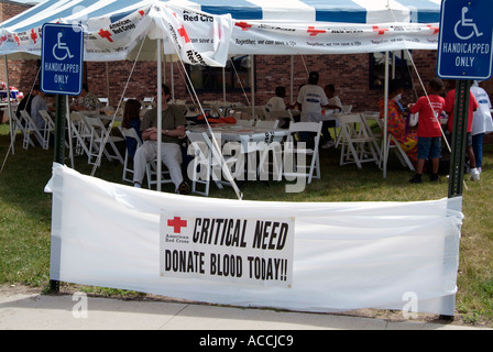 La Croce Rossa americana conduce la donazione di sangue Foto Stock