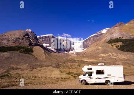 Camper per per camper presso il Columbia Ice Fields Jasper National Park, Alberta, Canada Foto Stock