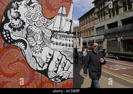 Cyberdog store shopping gioventù afflecks palace oldham street manchester northern quarter giorno Viaggi turismo città centro urbano di co Foto Stock