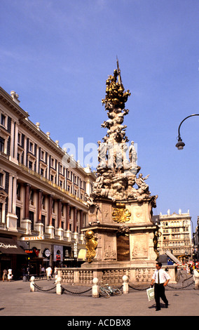 Vienna Misc capitale austriaca Città Capitale Graben Graben monumento Monumenti Negozi Shop Street statua scultura Foto Stock